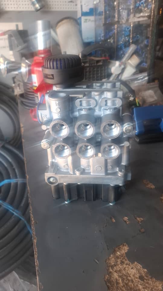 ECAS valve